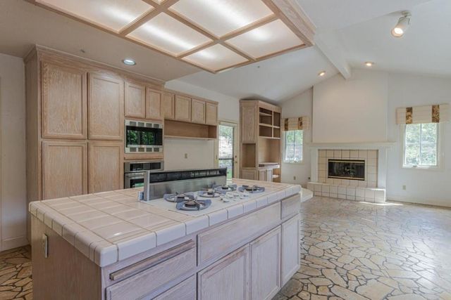 25683 Meadowview Court, Salinas, CA 93908