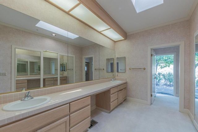 25683 Meadowview Court, Salinas, CA 93908