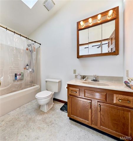 333 Aladar Drive, O'fallon, IL 62269