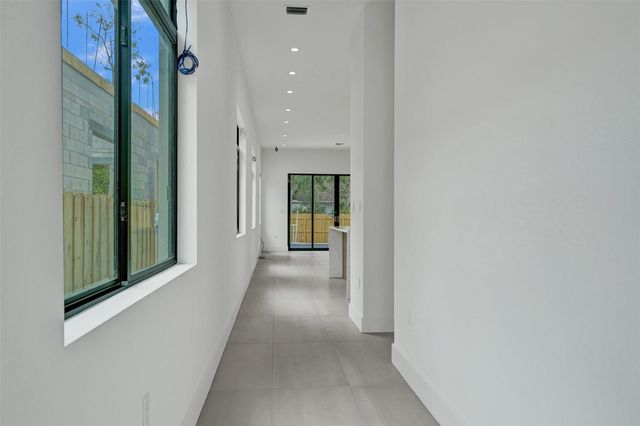 606 SW 7th Avenue, Fort Lauderdale, FL 33315