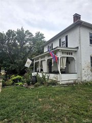 632 Jefferson Street, Hillsboro, IL 62049