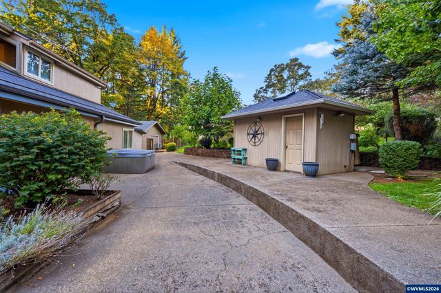 3435 Fir Tree Dr SE, Salem, OR 97317