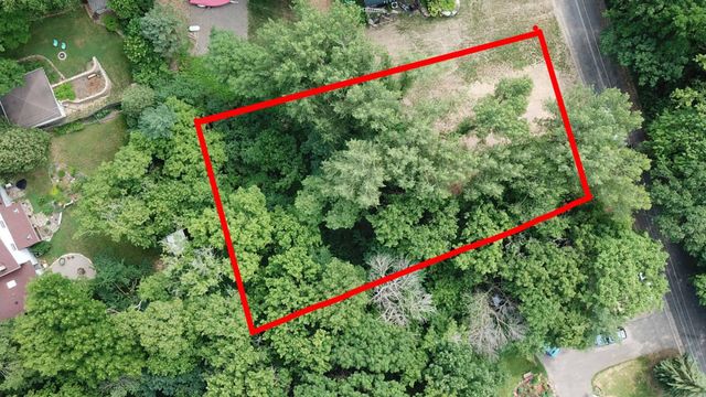 2113 Oakridge Street, Saint Paul, MN 55119