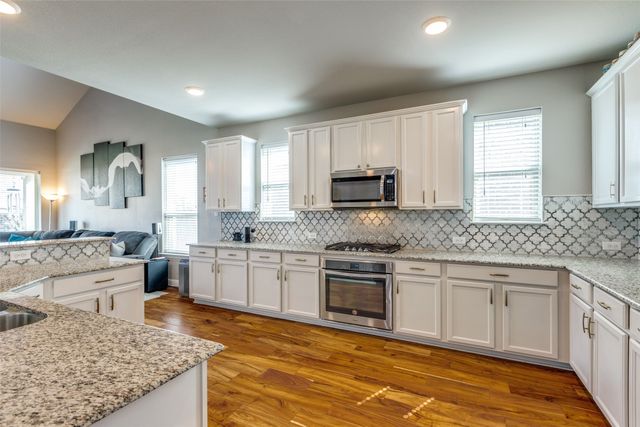 905 Bird Creek Drive, Little Elm, TX 75068
