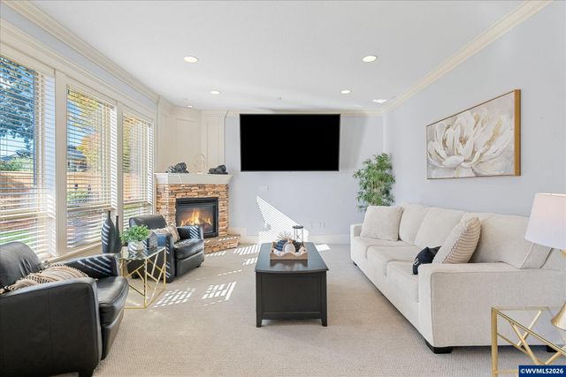 2114 Mousebird Av NW, Salem, OR 97304