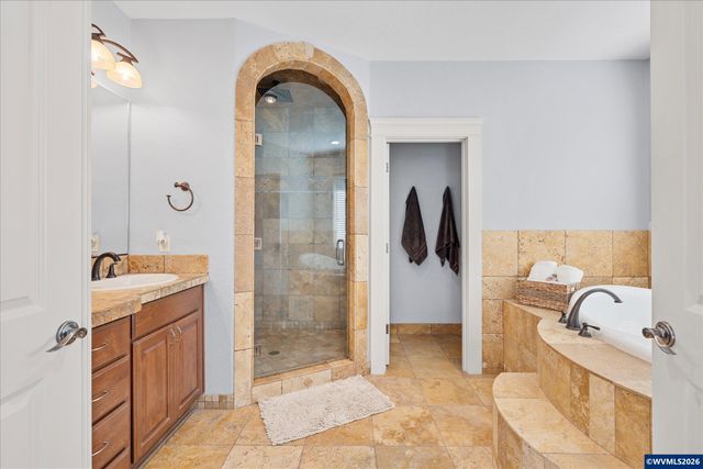 2114 Mousebird Av NW, Salem, OR 97304