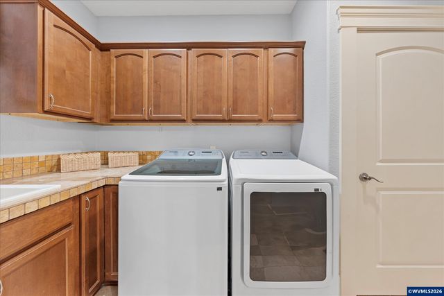 2114 Mousebird Av NW, Salem, OR 97304