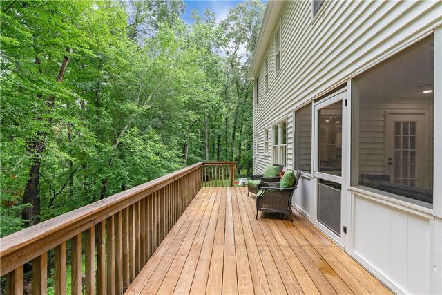 305 Bent Oak Lane, Central, SC 29630