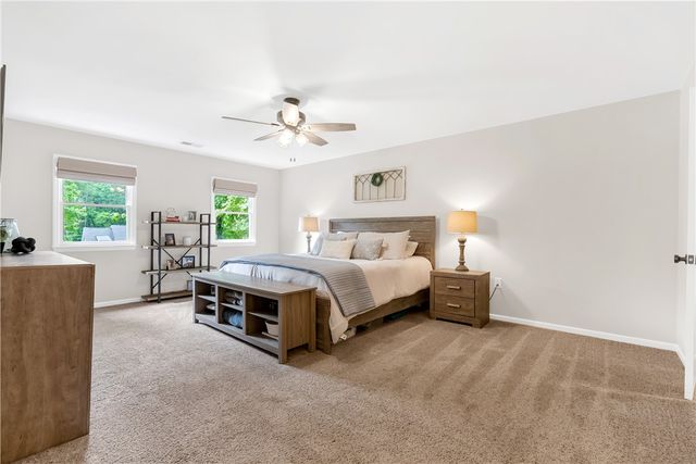 305 Bent Oak Lane, Central, SC 29630