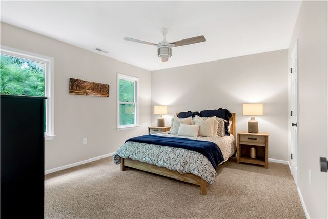 305 Bent Oak Lane, Central, SC 29630