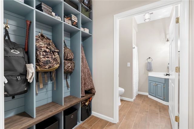 305 Bent Oak Lane, Central, SC 29630