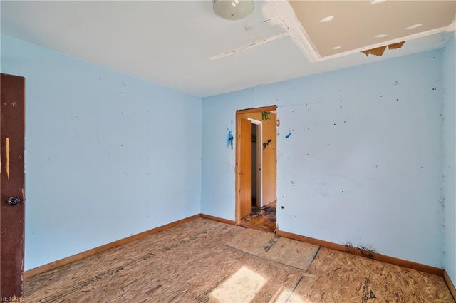 211 Mona DR, Newport News, VA 23608
