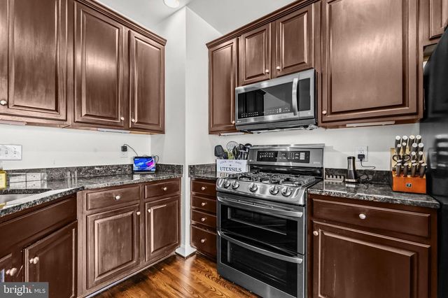 175 GREAT LAUREL SQ SE, Leesburg, VA 20175