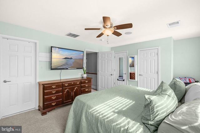 175 GREAT LAUREL SQ SE, Leesburg, VA 20175