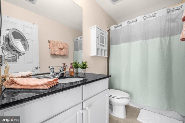 175 GREAT LAUREL SQ SE, Leesburg, VA 20175