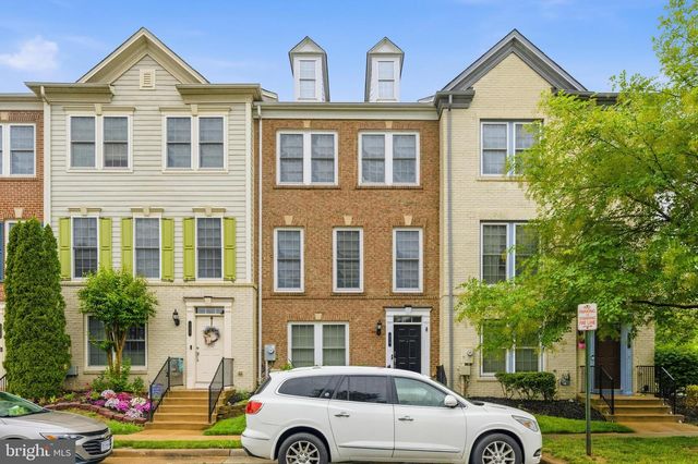 175 GREAT LAUREL SQ SE, Leesburg, VA 20175