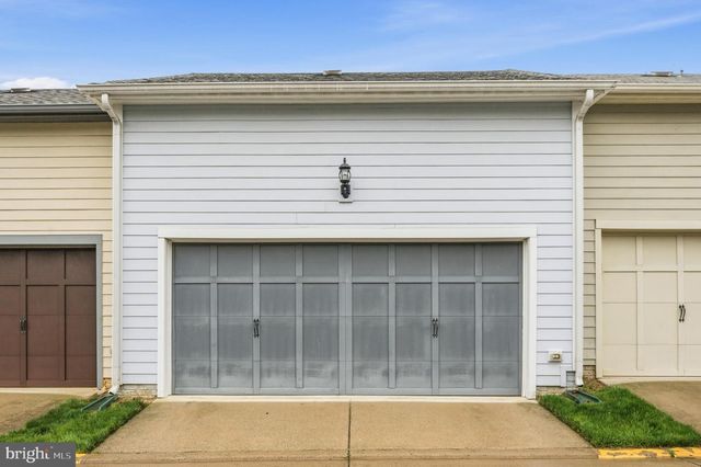175 GREAT LAUREL SQ SE, Leesburg, VA 20175