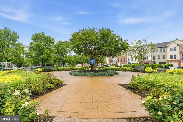 175 GREAT LAUREL SQ SE, Leesburg, VA 20175