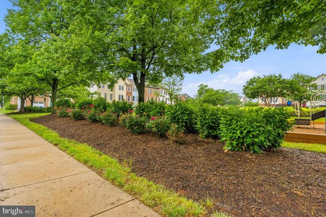 175 GREAT LAUREL SQ SE, Leesburg, VA 20175