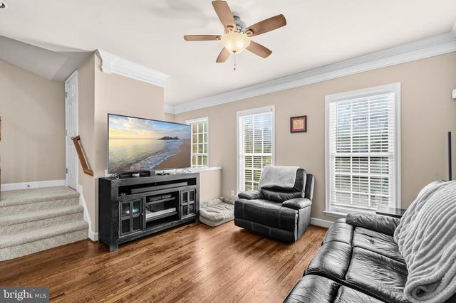 175 GREAT LAUREL SQ SE, Leesburg, VA 20175
