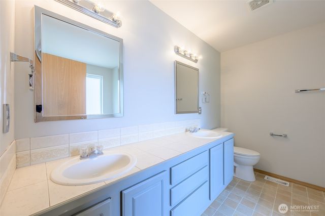 10504 248th Street Ct E, Graham, WA 98338