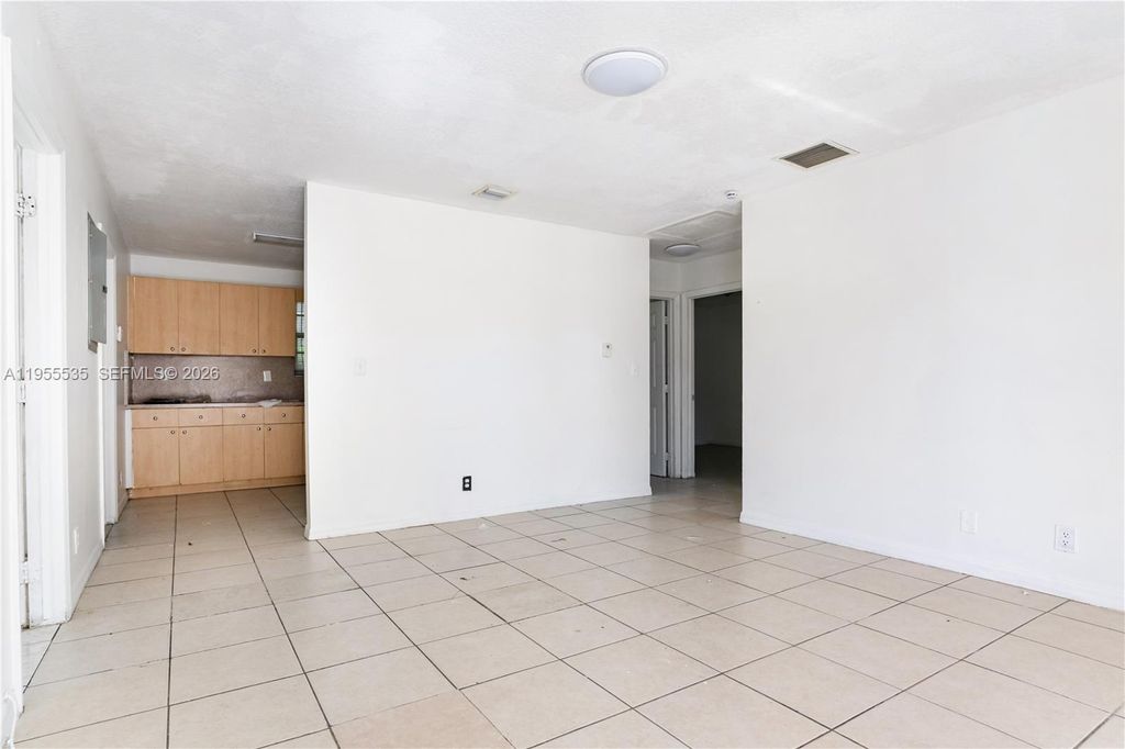 415 N 60th Way 1, Hollywood, FL 33024