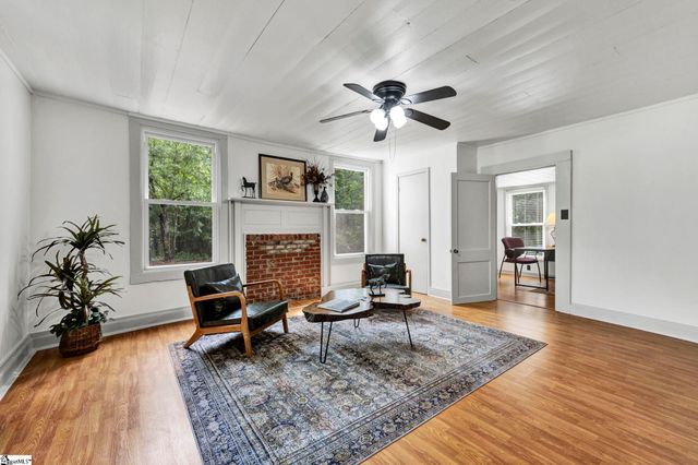 108 N Poinsett Highway, Travelers Rest, SC 29690