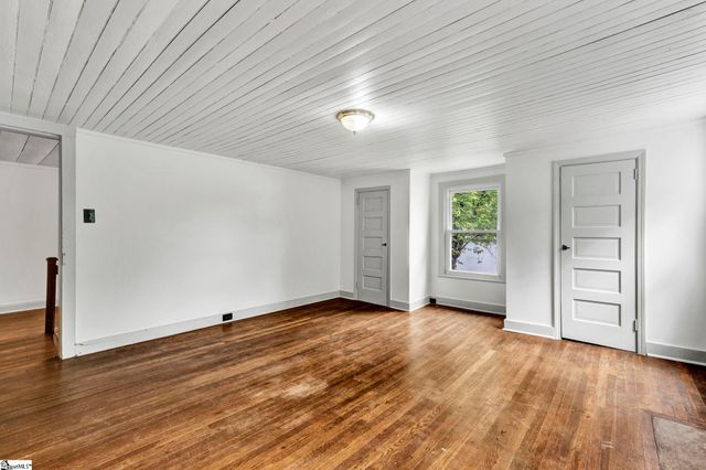 108 N Poinsett Highway, Travelers Rest, SC 29690