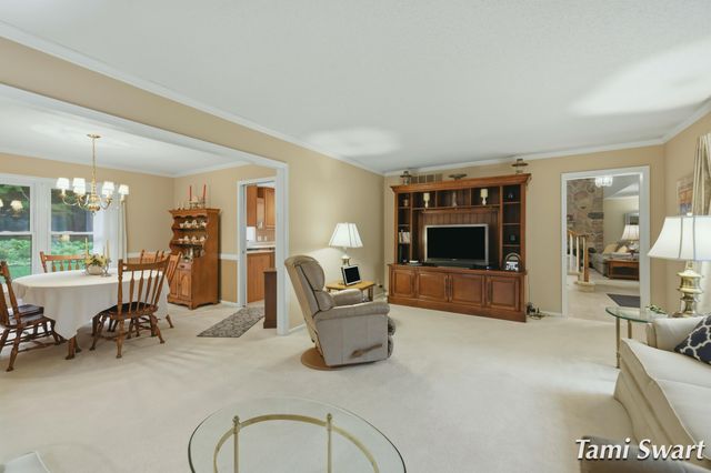 17484 Beech Hill Drive, Grand Haven, MI 49417