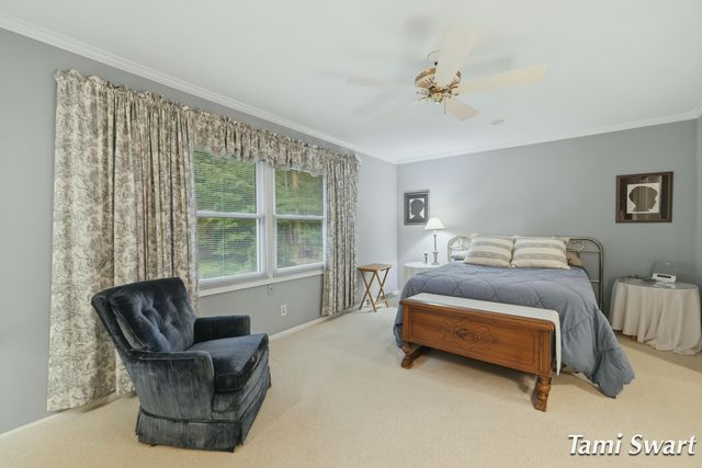 17484 Beech Hill Drive, Grand Haven, MI 49417