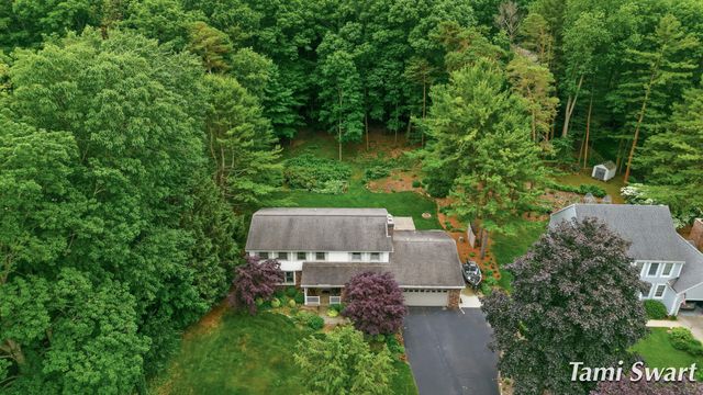 17484 Beech Hill Drive, Grand Haven, MI 49417