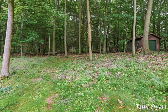 17484 Beech Hill Drive, Grand Haven, MI 49417