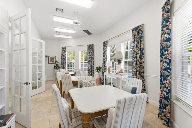 889 ISLAND CLUB SQUARE, Vero Beach, FL 32963