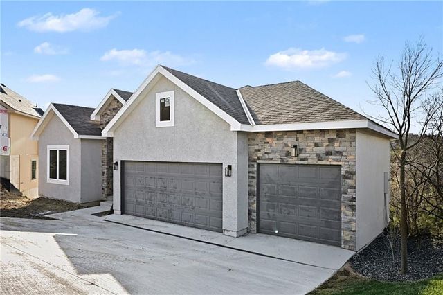 5021 Bradshaw Street, Shawnee, KS 66216