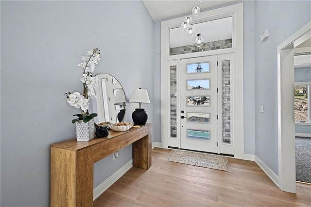 5021 Bradshaw Street, Shawnee, KS 66216