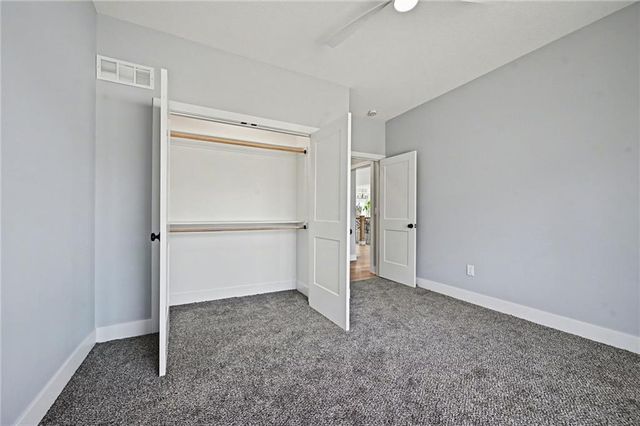 5021 Bradshaw Street, Shawnee, KS 66216