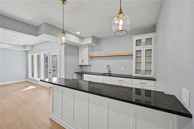 5021 Bradshaw Street, Shawnee, KS 66216