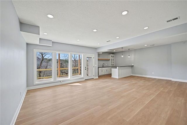 5021 Bradshaw Street, Shawnee, KS 66216