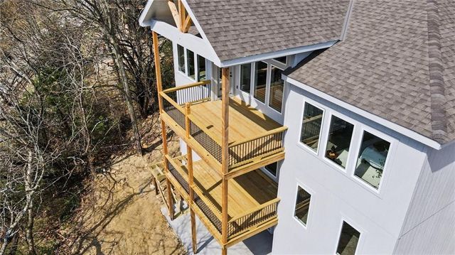 5021 Bradshaw Street, Shawnee, KS 66216