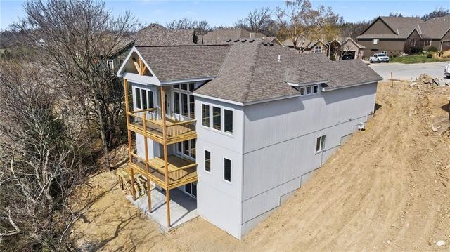 5021 Bradshaw Street, Shawnee, KS 66216