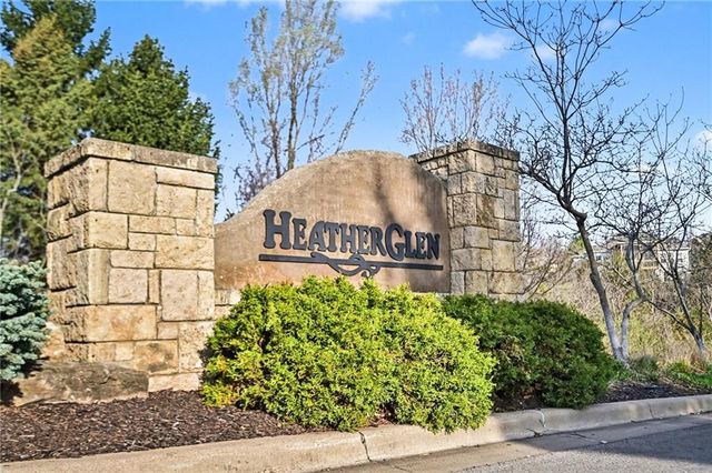 5021 Bradshaw Street, Shawnee, KS 66216