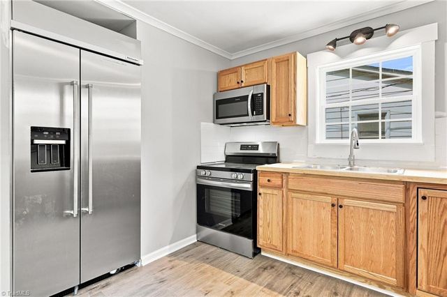 1304 Thurmond Street, Winston-salem, NC 27105