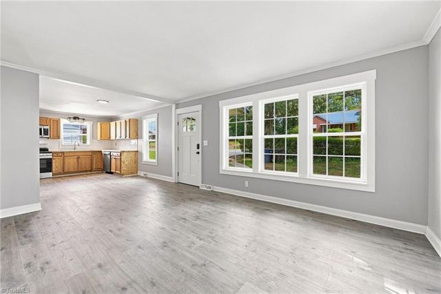 1304 Thurmond Street, Winston-salem, NC 27105