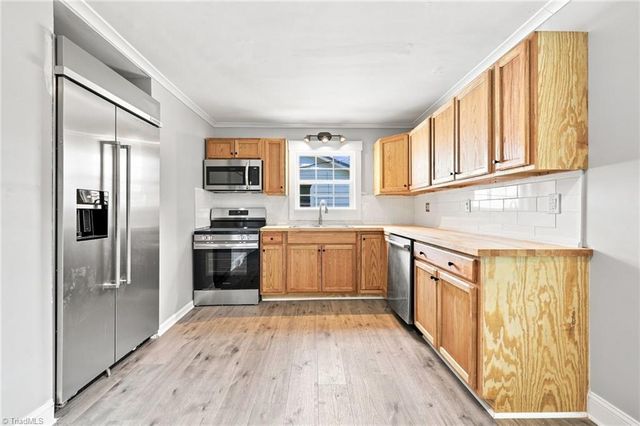 1304 Thurmond Street, Winston-salem, NC 27105