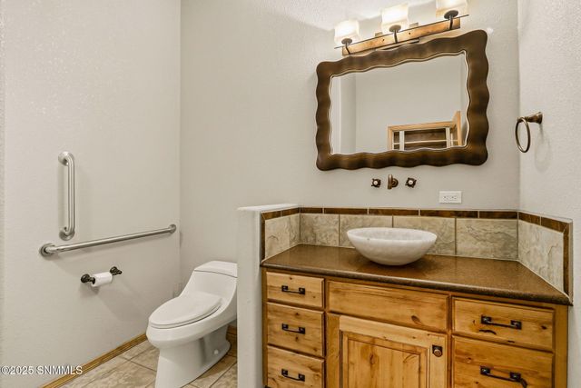 1985 Palm Canyon Drive, Las Cruces, NM 88011