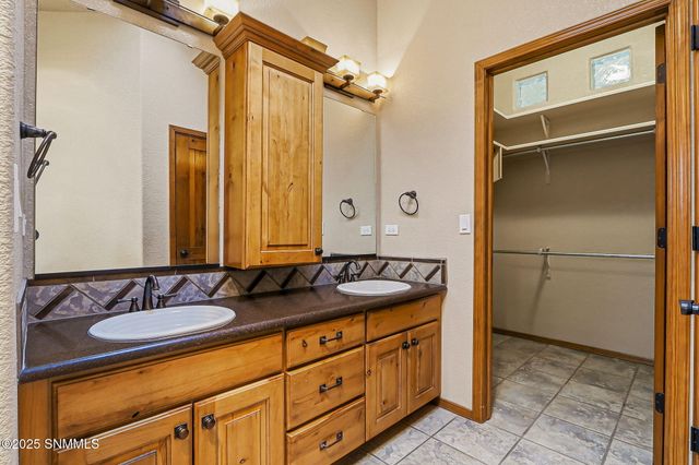 1985 Palm Canyon Drive, Las Cruces, NM 88011