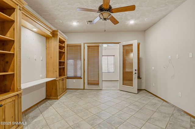 1985 Palm Canyon Drive, Las Cruces, NM 88011