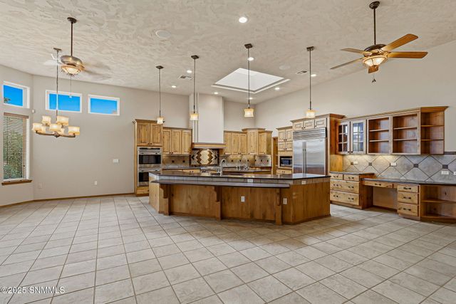 1985 Palm Canyon Drive, Las Cruces, NM 88011