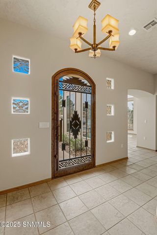 1985 Palm Canyon Drive, Las Cruces, NM 88011