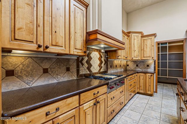 1985 Palm Canyon Drive, Las Cruces, NM 88011